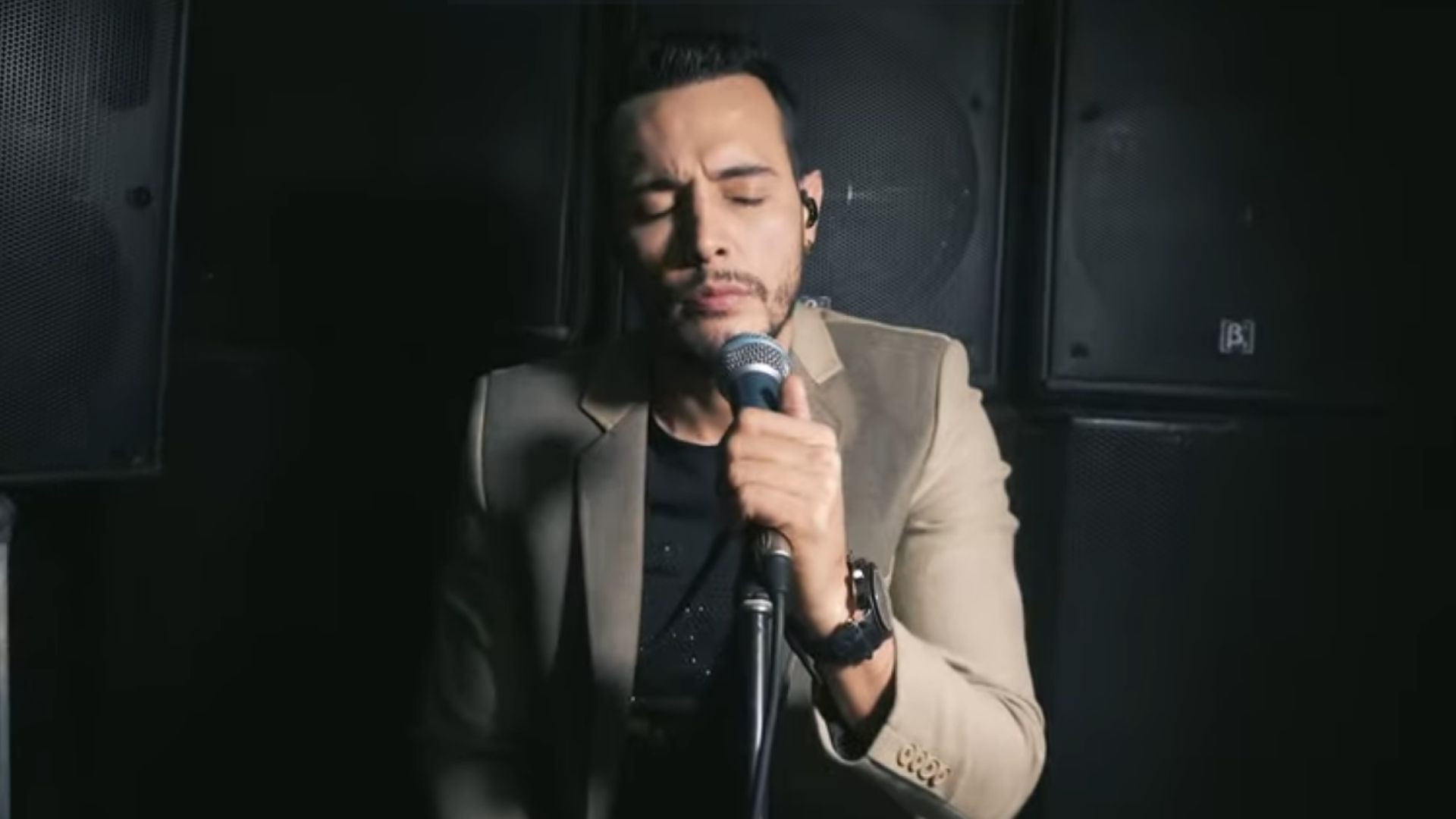 Alexis Escobar - Corazón Herido (Video Oficial) En Vivo