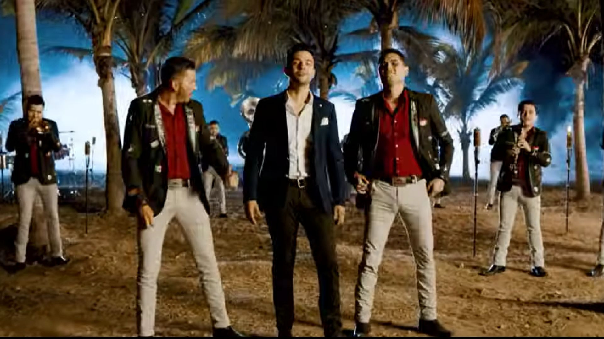 Luis Coronel, Banda Los Recoditos - ¿Pa Qué Nos Hacemos?