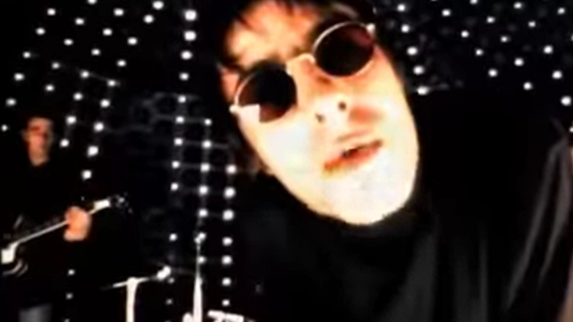 Oasis - Supersonic (Official Video, US Version)